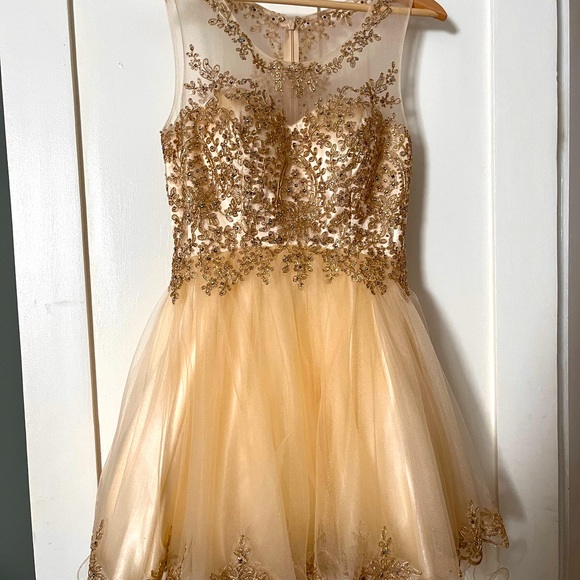 Gold sequin top grad dress - Picture 2 of 4